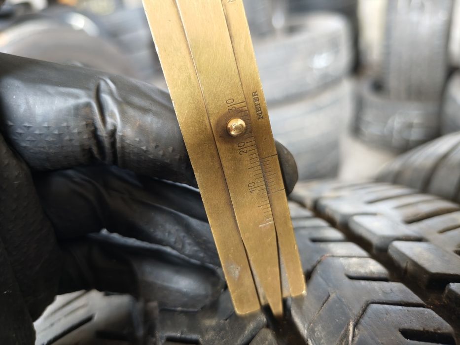 215/65/16C Michelin Agilis