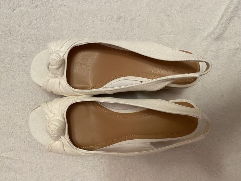 Sandale albe de vara cu platforma H&M noi