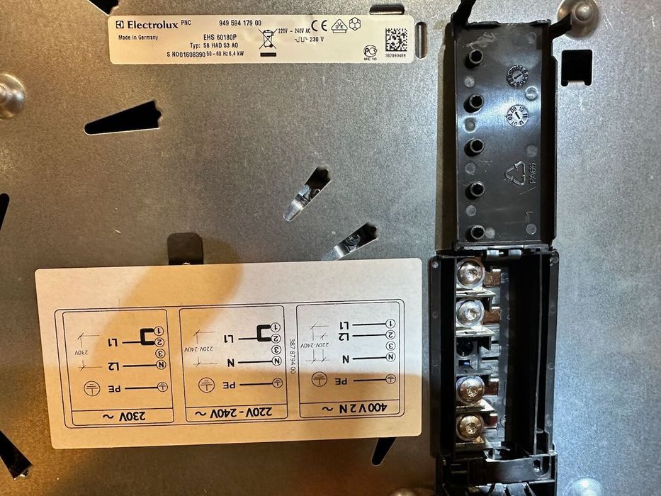 Керамичен плот за вграждане Electrolux EHS60180P – 60 см, сензорно управление, напълно работещ