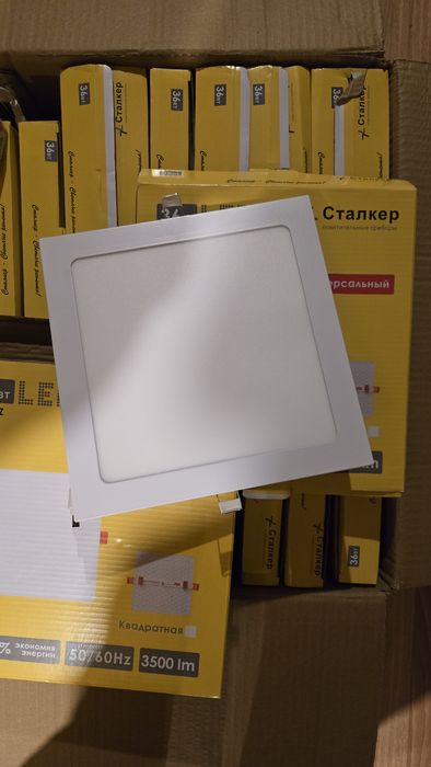 Плафоны лампы лед белые