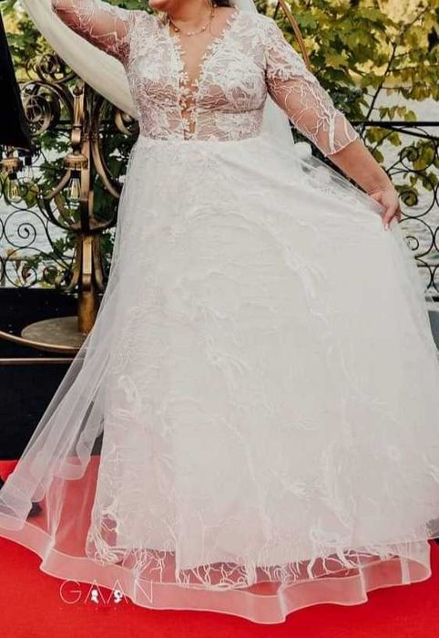 Vand rochie de mireasa