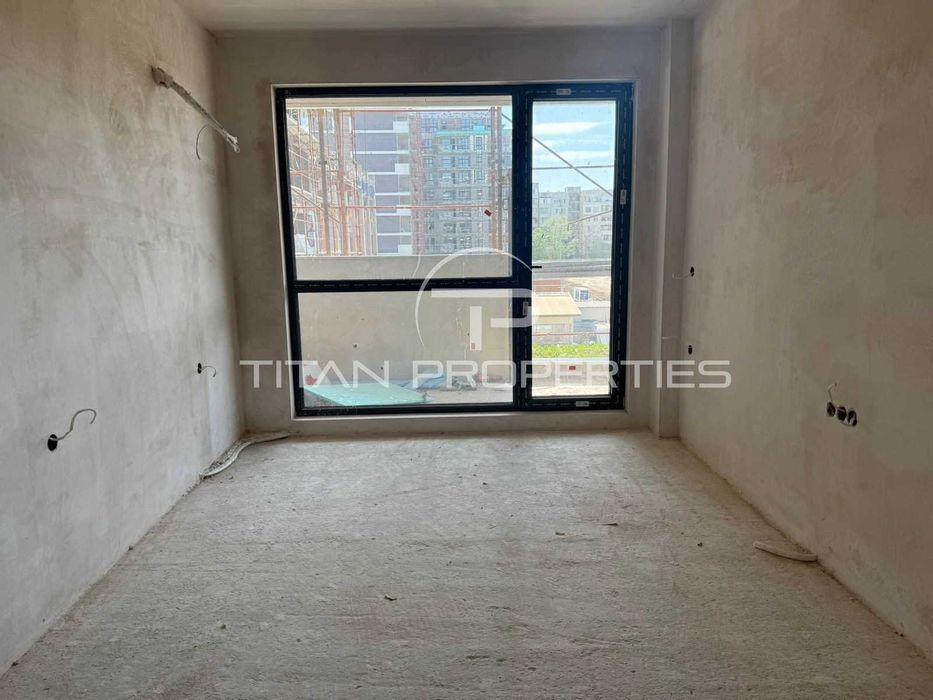 Продава се Тристаен апартамент в Пловдив, Тракия - 142 кв.м за 818 €/кв.м - Снимка #1