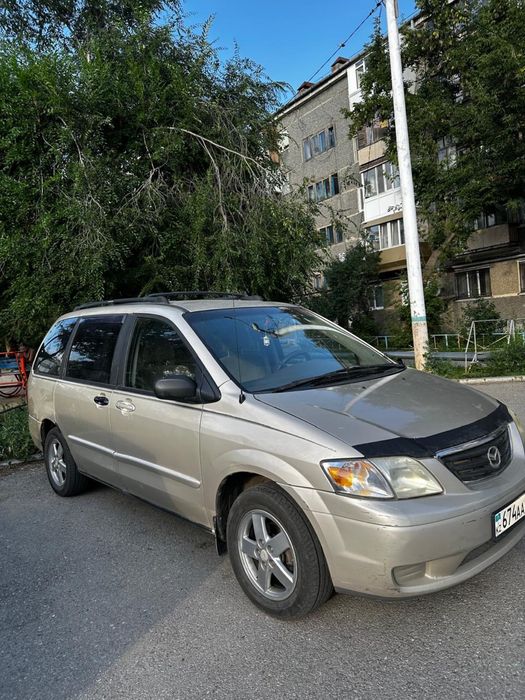Продам машину Мазда  МПВ (американец)