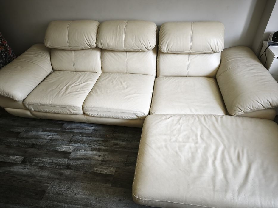 Кожанный угловой диван