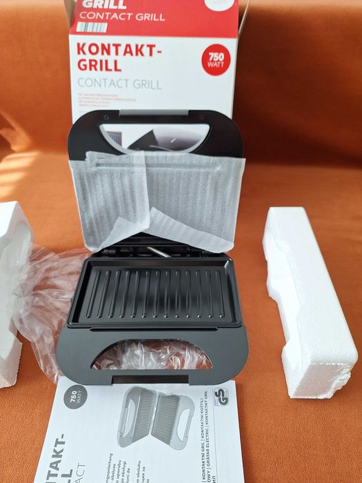 Gratar GRILL electric, putere 750 W, strat anti adherent
