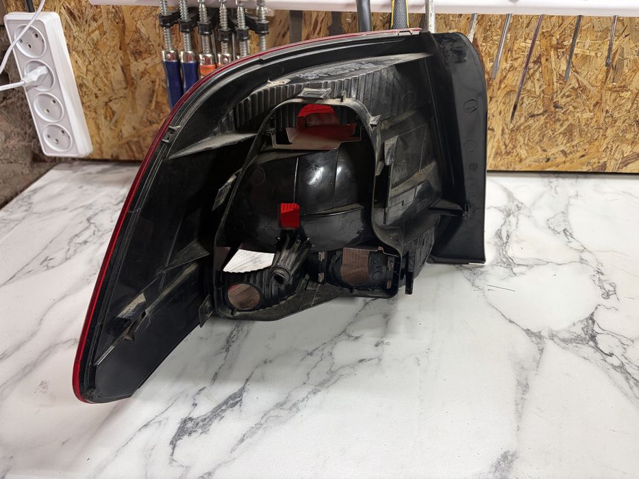 Поло седан задний фонарь