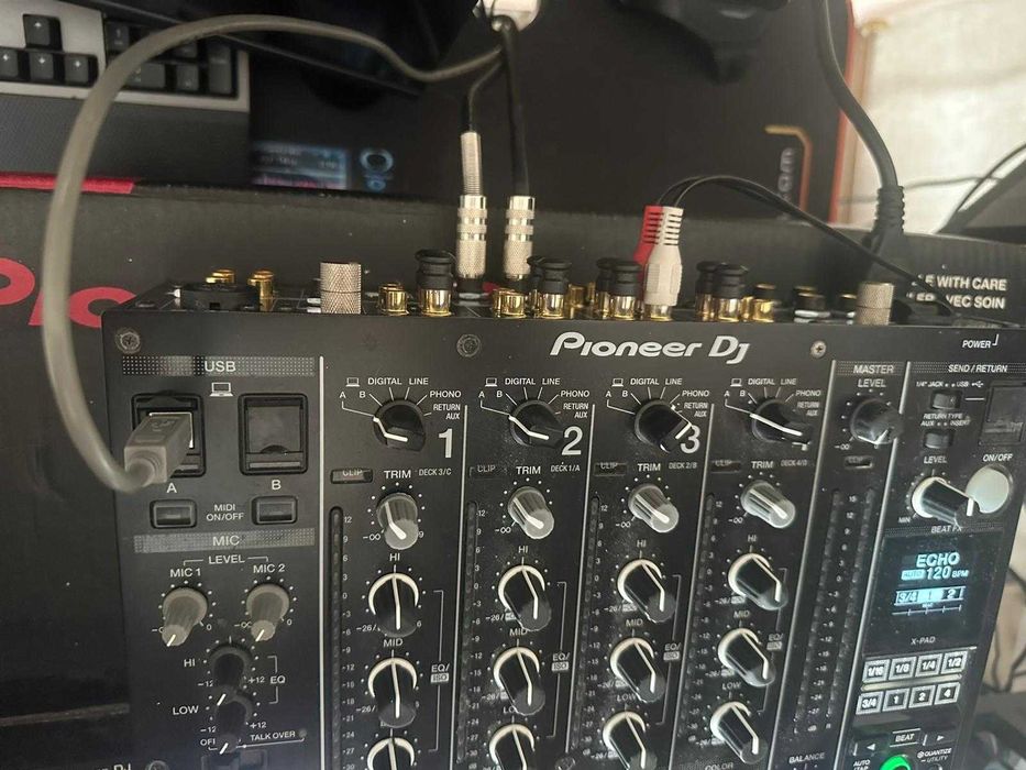 Mixer Pioneer DJM 900 NXS2
