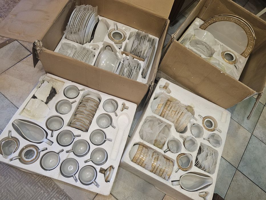 Сервиз на 12 персон