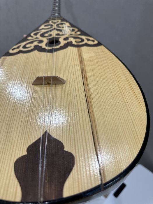 Домбыра сатылады/Продается домбыра