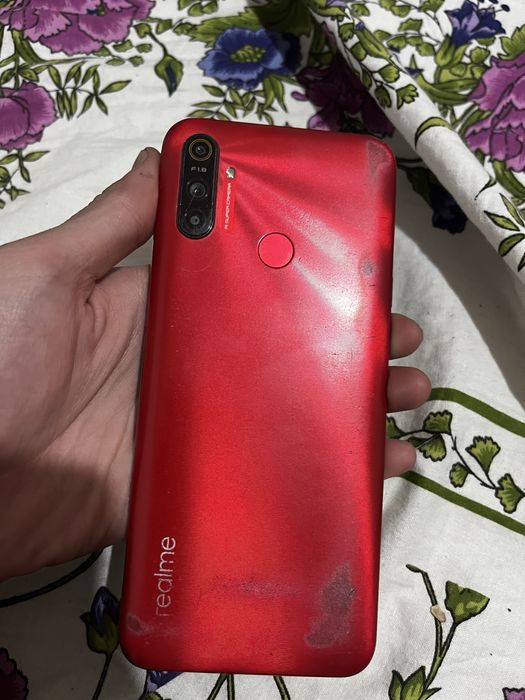 продаю телефон realme c3