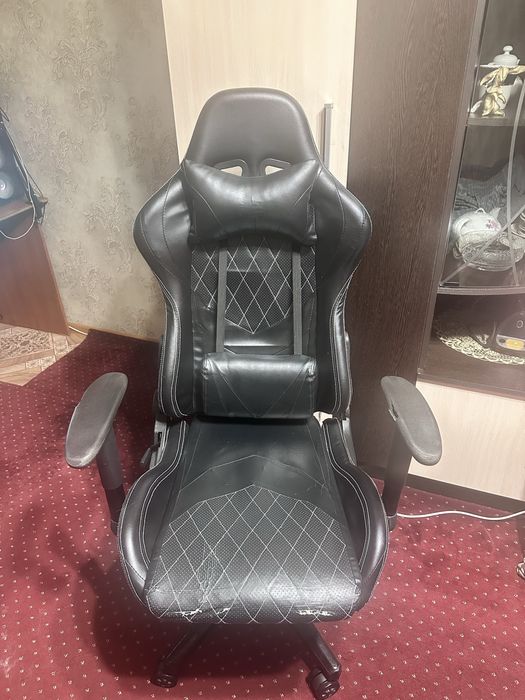 Кресло компьютерное игровое
