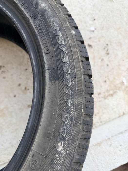 Зимние шины 215/55 R 17 94 Q., 4 шт