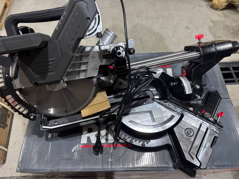 торцовочная пила  Ricord