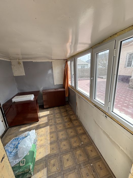 Продаю железную будку