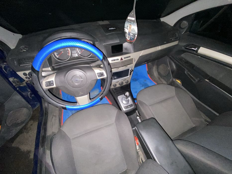 Opel Astra GTC 2007