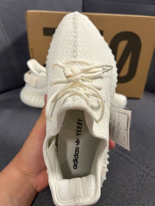Adidas YEEZY 350 v2
