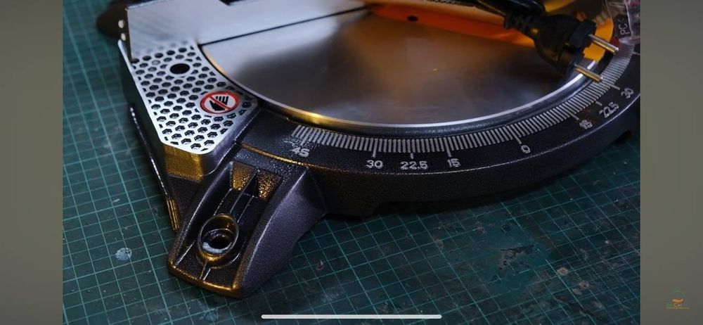 Торцовочная пила INGCO BMS14002