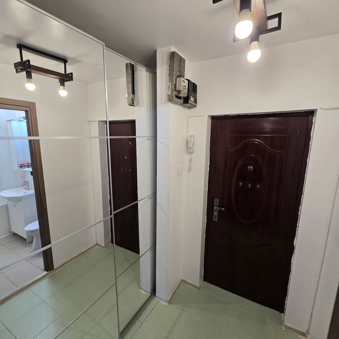 Garsoniera de inchiriat Vitan - 34mp, balcon