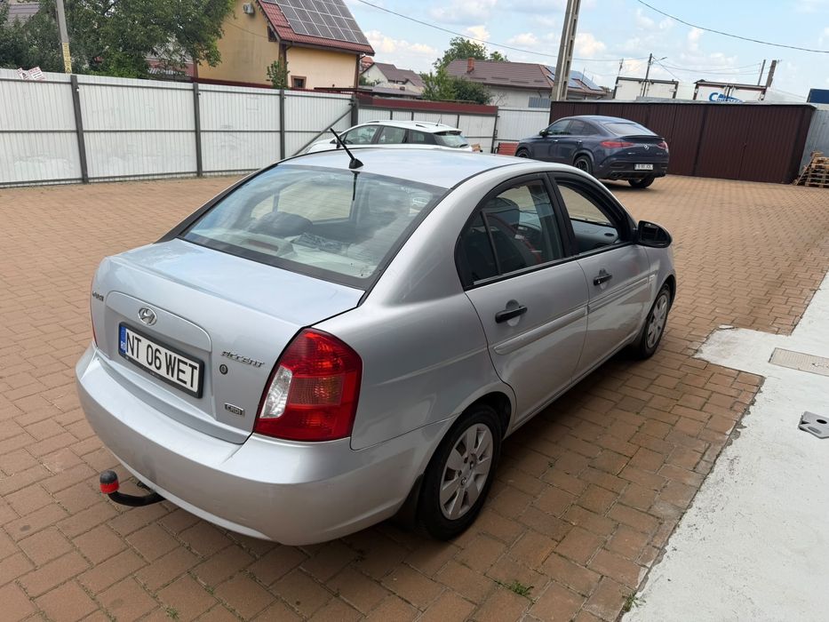 HYUNDAI Accent 0 — imagine 4