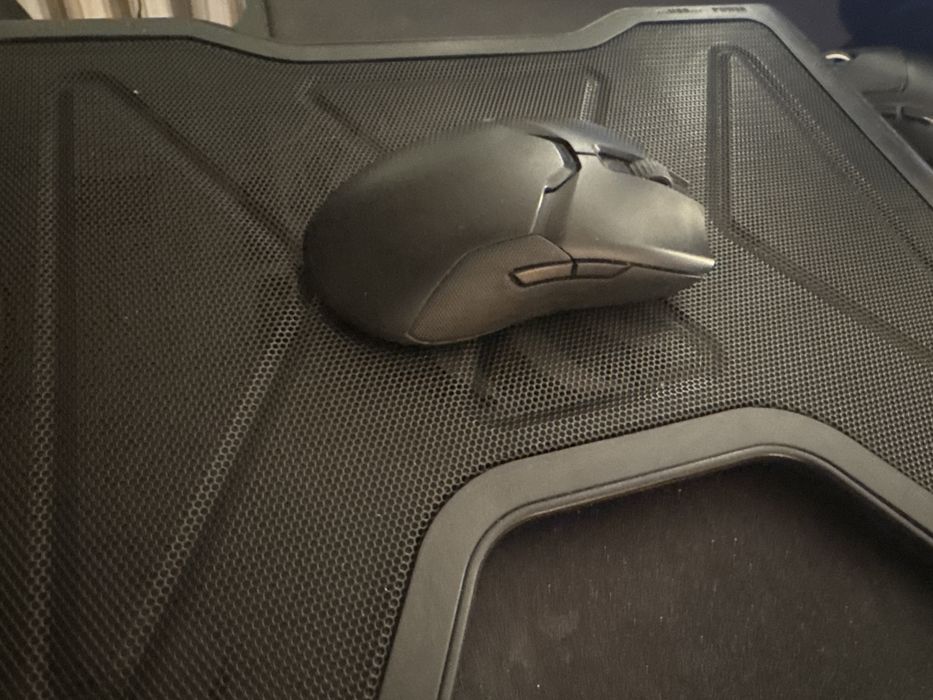 Razer Viper Ultimate With Charging Dock