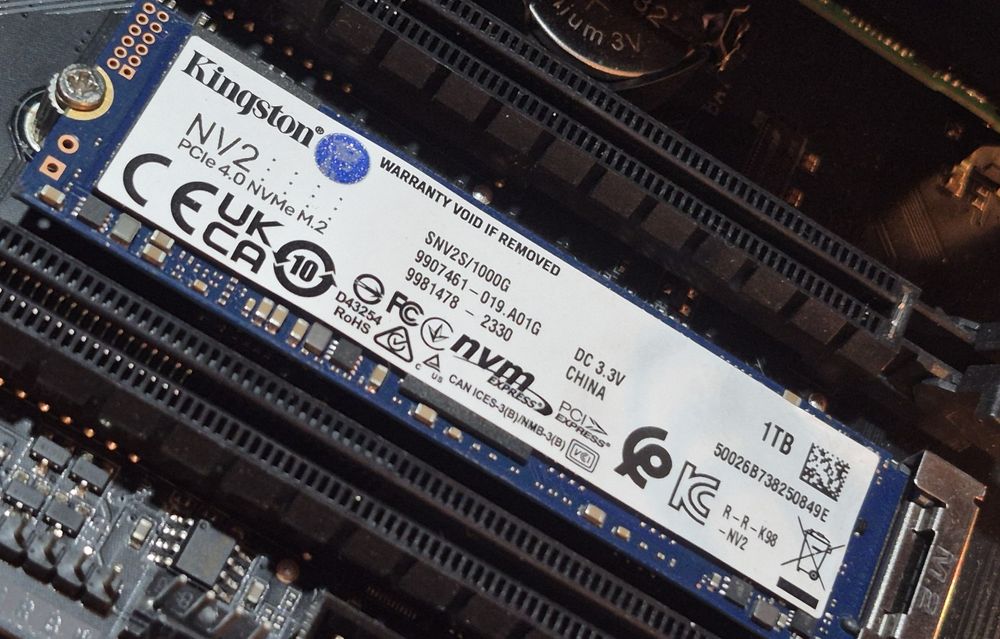 Kingston NV2 1TB PCIe 4.0 NVMe M.2