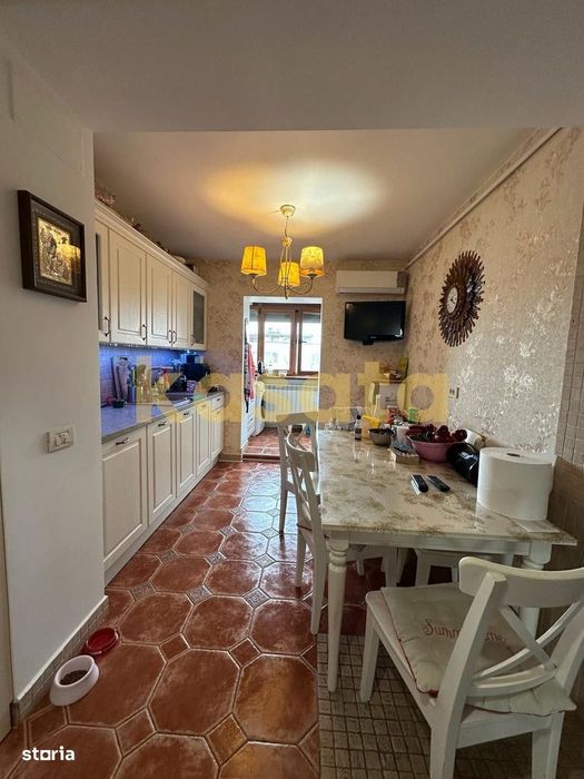 3 Camere