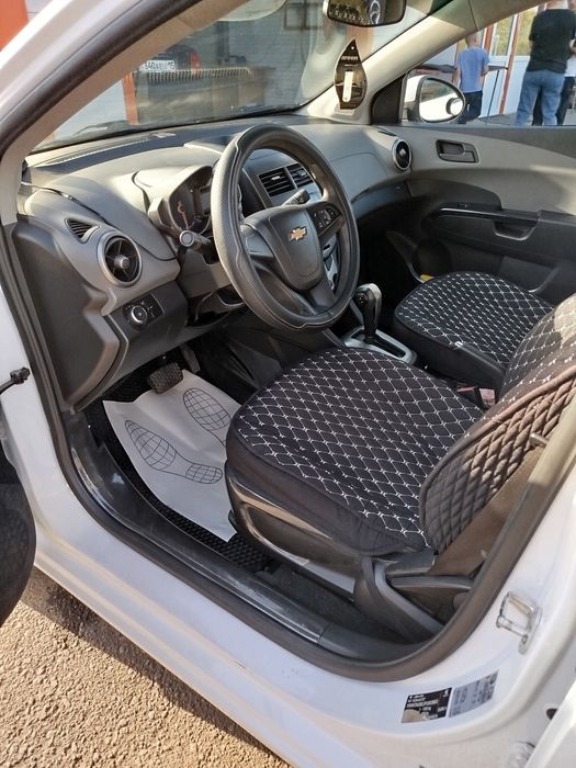Продам Chevrolet Aveo T300, 2015