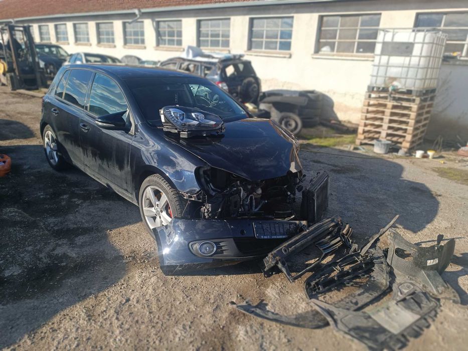 WV Golf 6 1.4 TFSI.  1.6 benzin ръчни скорости 2 брояна части