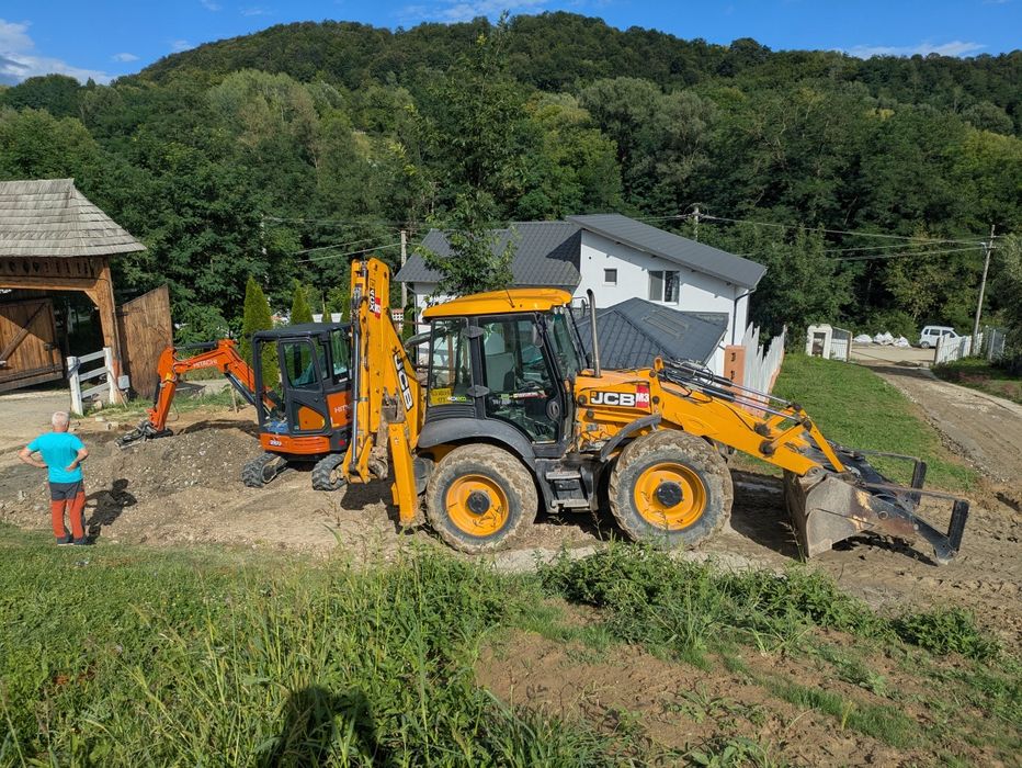 Închiriez excavator mare, buldozer mare, excavator mic, buldoexcavator