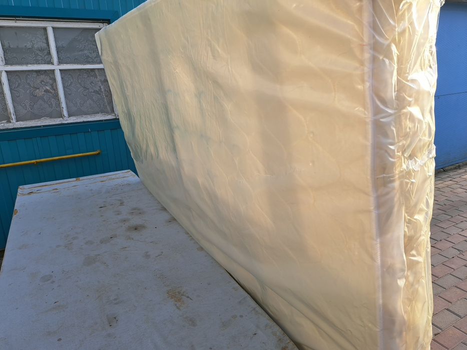 Матрас ортопедический 1.8 на 2.0м