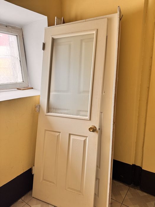 Продам двери межкомнатные