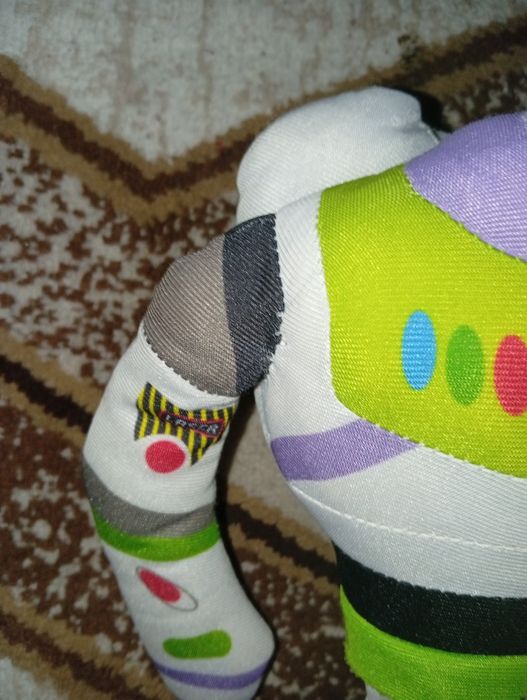 продам игрушку Базз лайтер