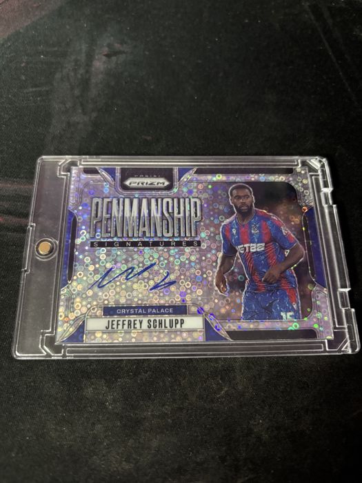 Продавам карти TOPPS / PANINI автографи