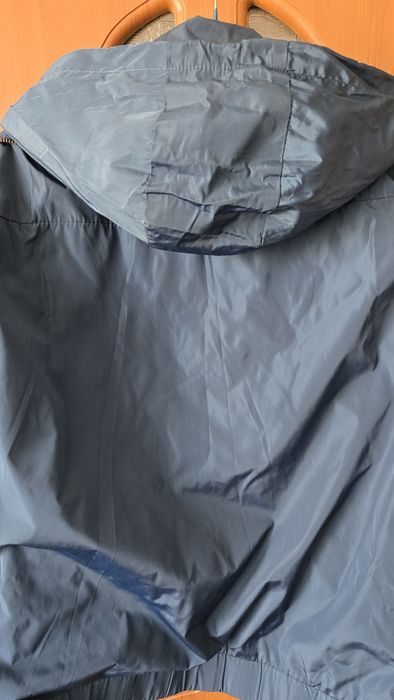 Продам новую ветровку