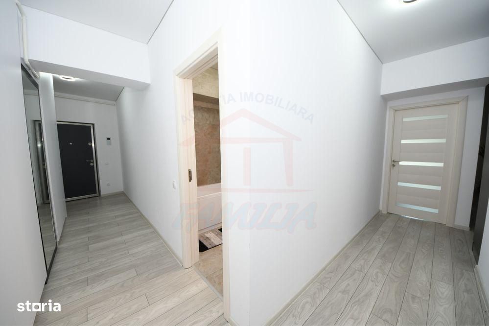 3 camere pe Faleza de inchiriat cu loc de parcare — fotografia 1