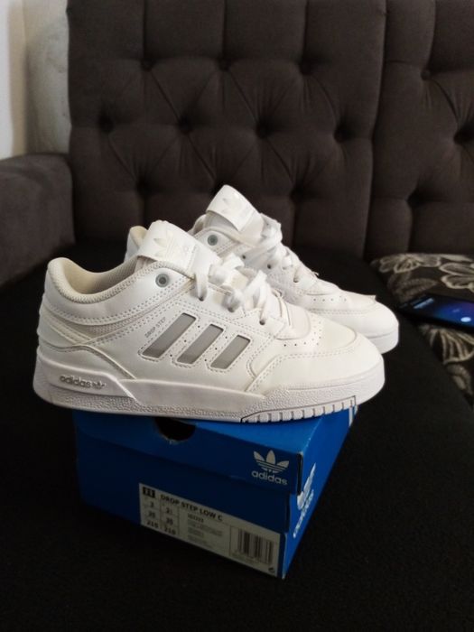 Adidas Nr 35. Copii