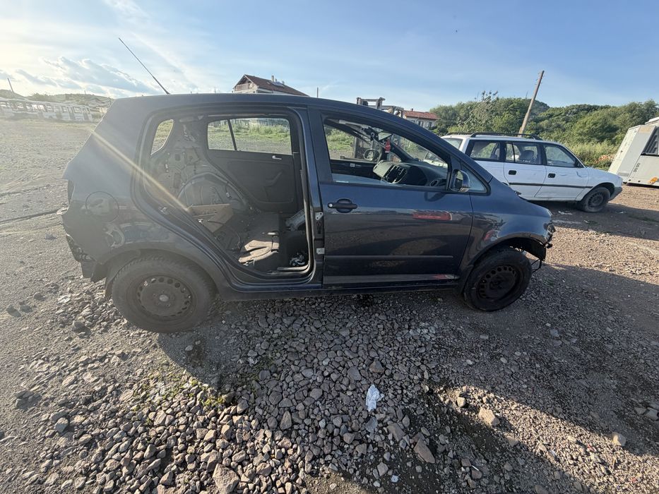 2 бр VW Golf Plus на части