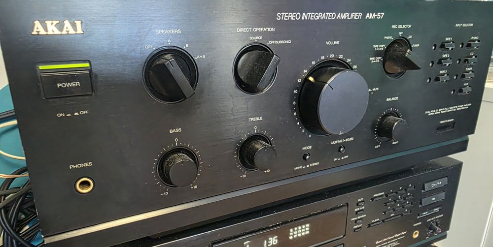 Amplificator statie putere Akai AM57