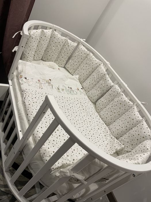 Манеж детский с овальным матрасом