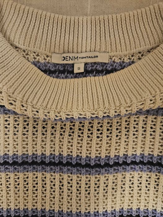 Бял пуловер Tom Tailor