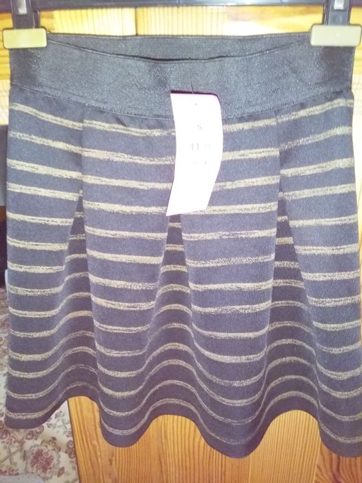 Дамска пола с ластик