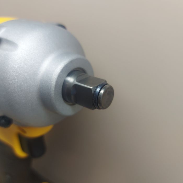 ПРОМОЦИЯ.Мощен гайковерт Dewalt DCF891N