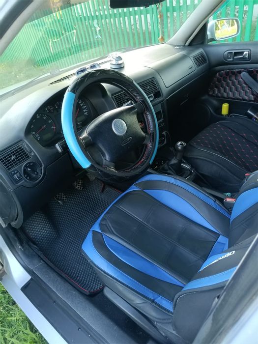 Продам машину Volkswagen Golf b4