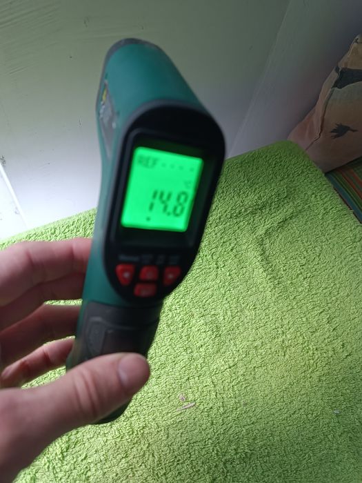 Termometru infrarosu