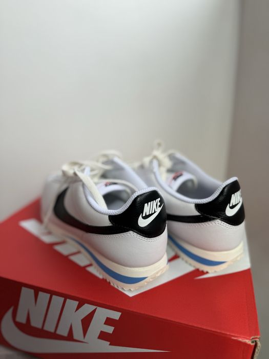 Nike Cortez adidasi unisex alb cu negru marimea 40 noi originali