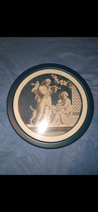 Продавам гоблени с DMC конци.