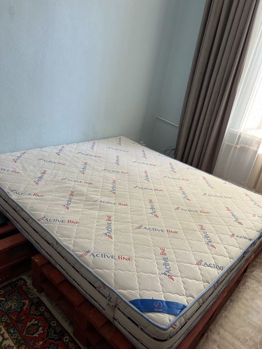 Продам матрас 180/200