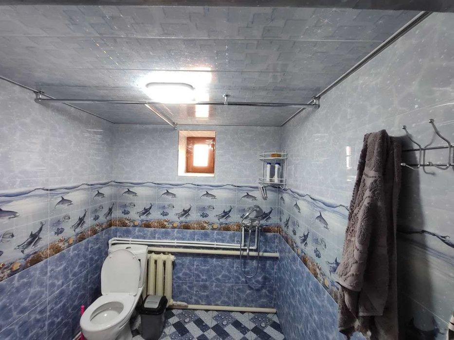 Навоий шаҳар Гулистон-3 массивида  ховли сотилади