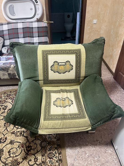 Один кресло /////