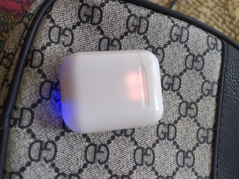 i18 madeli zaryadchik bor karobka dakement yuq